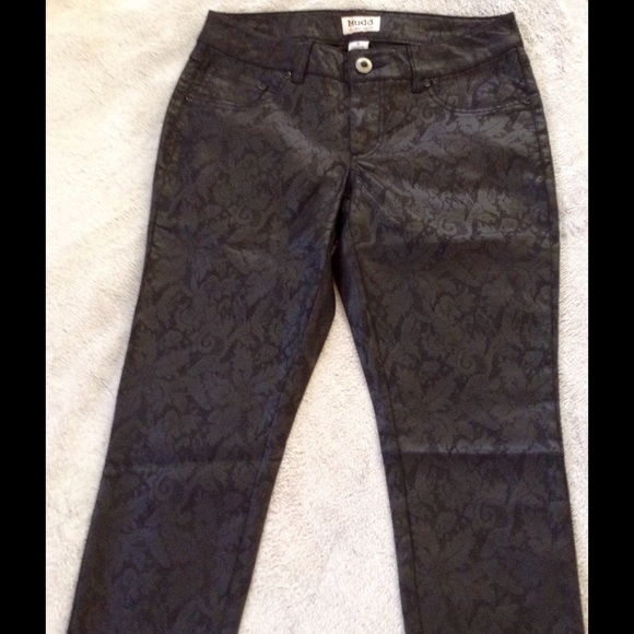 Black Flower Pants Size 9 - Picture 4 of 13